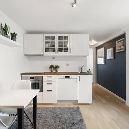 Central 2 Bedroom Near Sea Apartment Stavanger